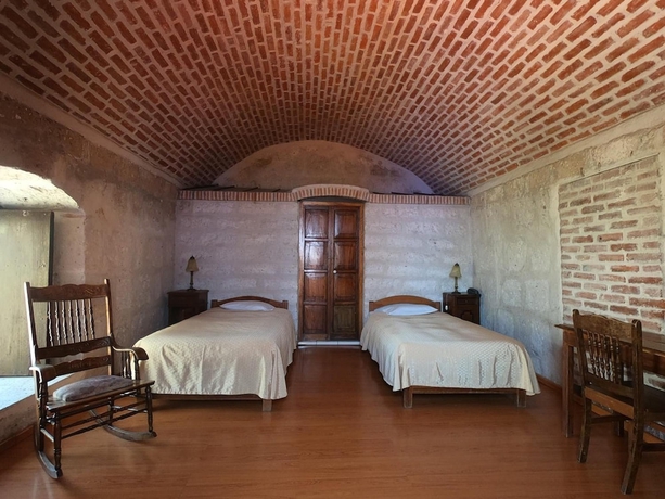 Imagen de la habitación del Hostal La Casa De Melgar. Foto 15