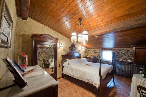 Imagen de la habitación del Hostal La Casa dels Poetes. Foto 3