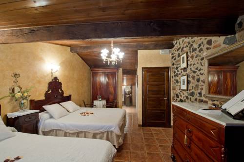 Imagen de la habitación del Hostal La Casa dels Poetes. Foto 5