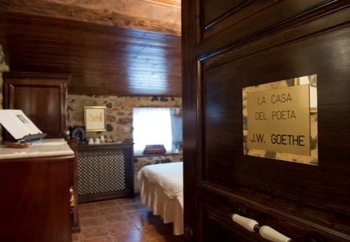 Imagen de la habitación del Hostal La Casa dels Poetes. Foto 7