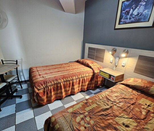 Imagen de la habitación del Hostal La Cascada, Lima Metropolitana. Foto 20