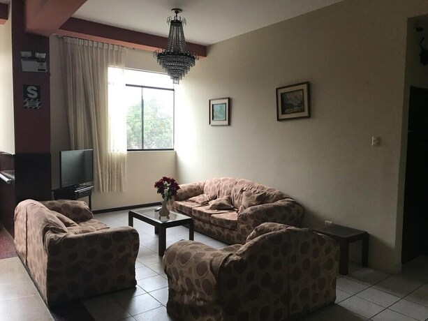Imagen de la habitación del Hostal La Cascada, Lima Metropolitana. Foto 24