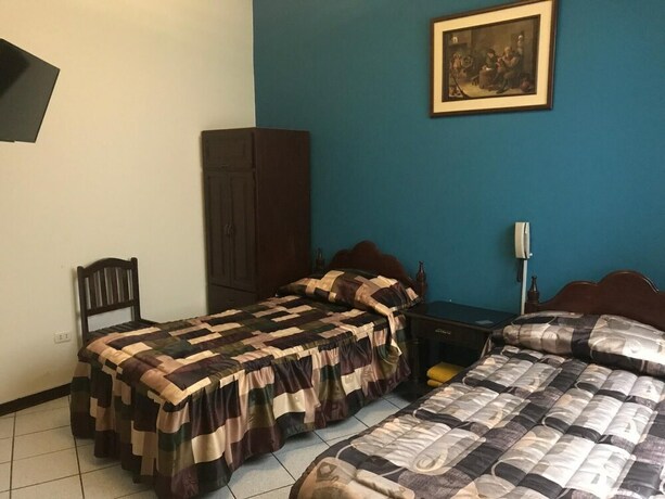 Imagen de la habitación del Hostal La Cascada, Lima Metropolitana. Foto 25