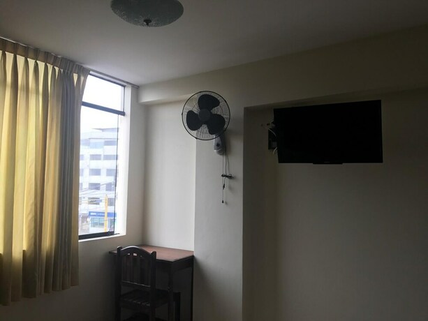 Imagen de la habitación del Hostal La Cascada, Lima Metropolitana. Foto 29