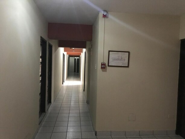 Imagen de los interiores del Hostal La Cascada, Lima Metropolitana. Foto 37