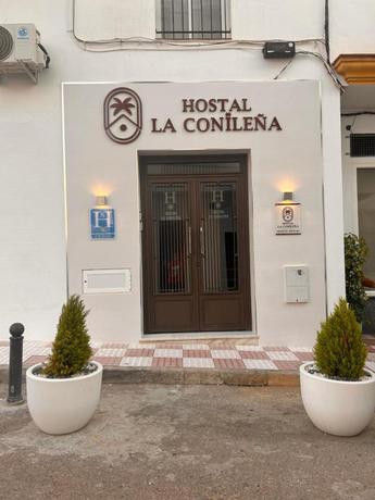 Imagen de los exteriores del Hostal La Conile&ntilde;a. Foto 7