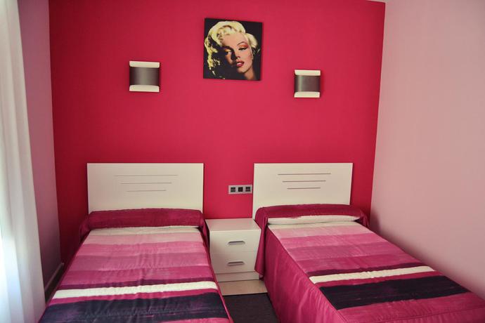 Imagen general del Hostal La Corte, Carri&oacute;n de los Condes. Foto 9