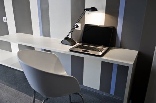 Imagen de la habitación del Hostal La Creu. Foto 9