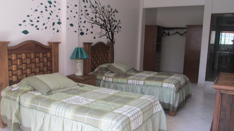 Imagen de la habitación del Hostal La Encantada. Foto 7