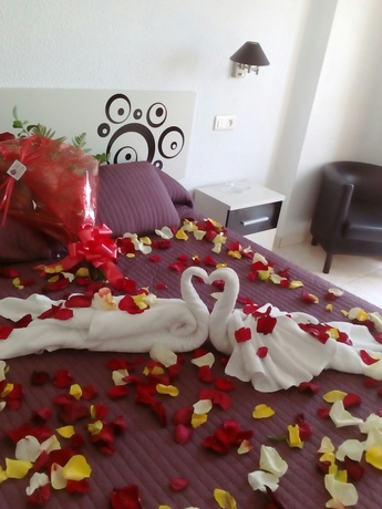 Imagen de la habitación del Hostal La Ermita, Nerja. Foto 11