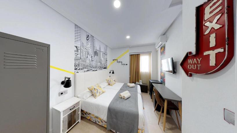 Imagen de la habitación del Hostal La Espa&ntilde;ola, Rota. Foto 7