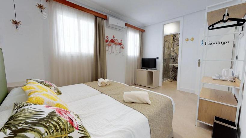 Imagen de la habitación del Hostal La Espa&ntilde;ola, Rota. Foto 8