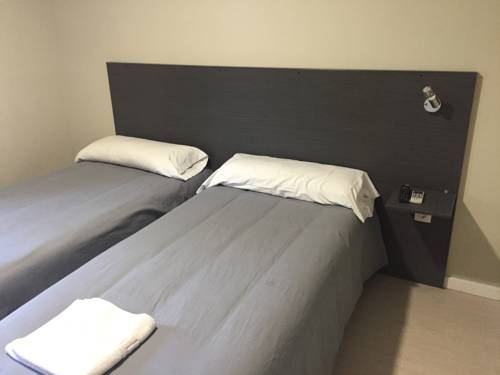 Imagen de la habitación del Hostal La Estación, Tarancón. Foto 2