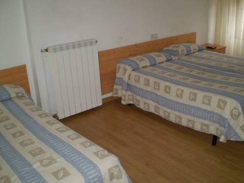 Imagen de la habitación del Hostal La Estacion, Puigcerdá. Foto 5