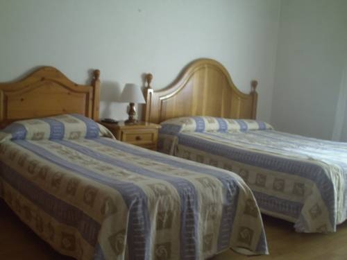 Imagen de la habitación del Hostal La Estacion, Puigcerdá. Foto 8