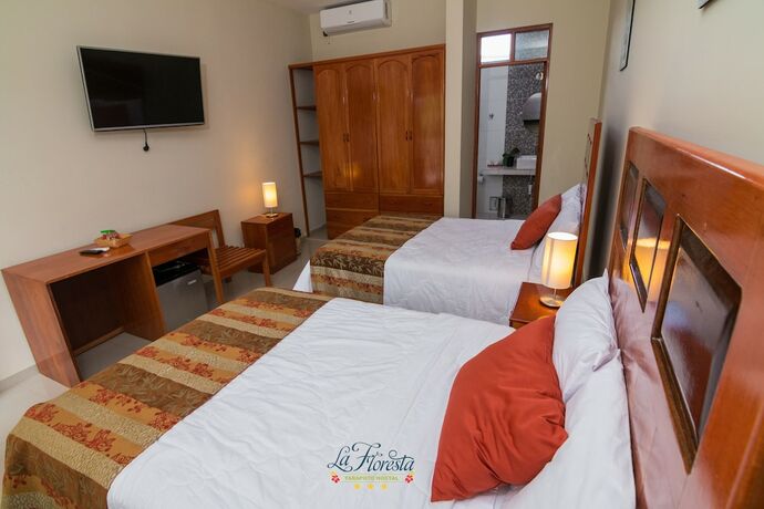 Imagen de la habitación del Hostal La Floresta Tarapoto. Foto 20