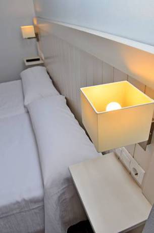 Imagen de la habitación del Hostal La Fonda, Conil de la Frontera. Foto 11