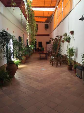 Imagen de los interiores del Hostal La Fonda del Rocío. Foto 19