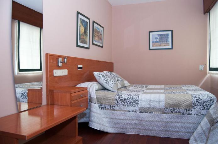 Imagen general del Hostal La Frontera, Ferrol. Foto 9
