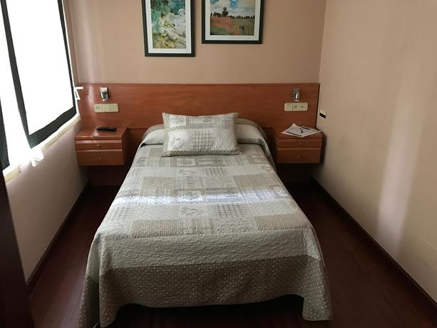 Imagen general del Hostal La Frontera, Ferrol. Foto 14