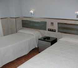 Imagen de la habitación del Hostal La Hispanidad. Foto 2