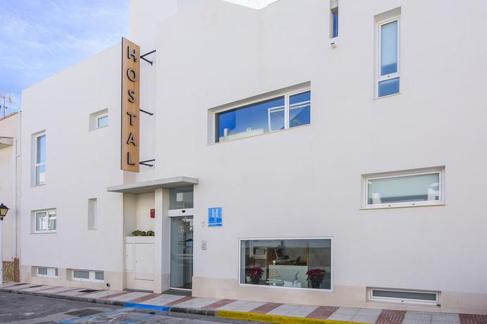 Imagen general del Hostal La Isla, Carboneras. Foto 6