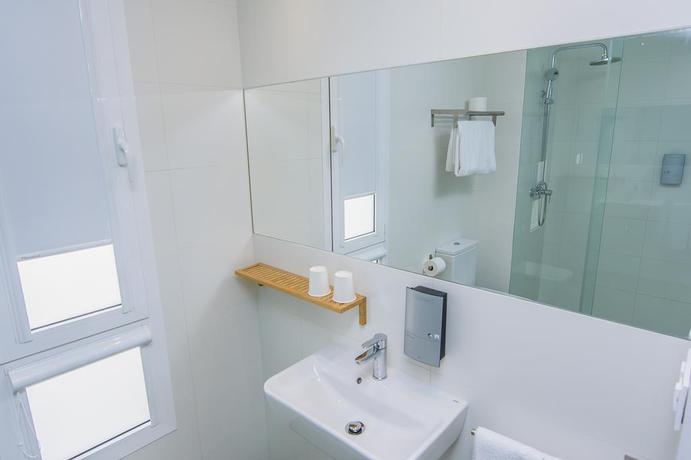 Imagen general del Hostal La Isla, Carboneras. Foto 5