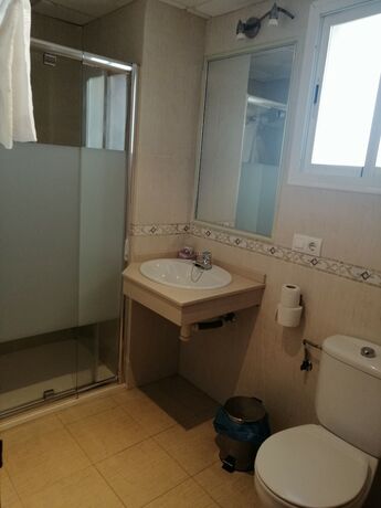 Imagen general del Hostal La Isla, Montijo. Foto 2