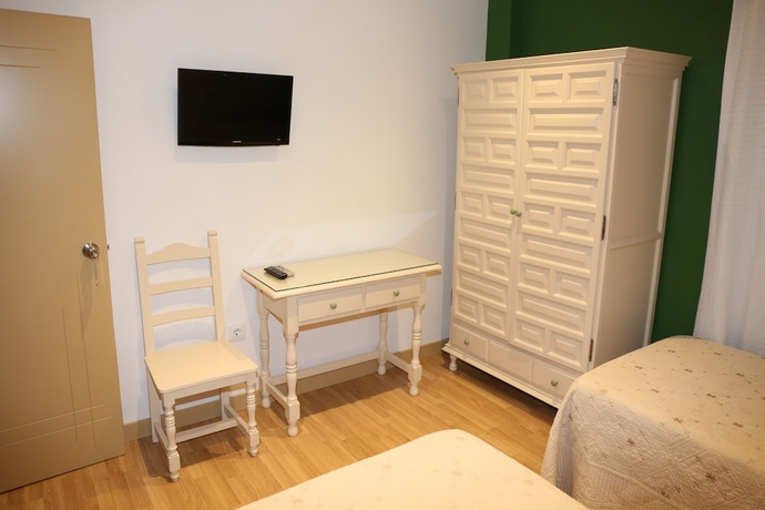 Imagen de la habitación del Hostal La Janda. Foto 5