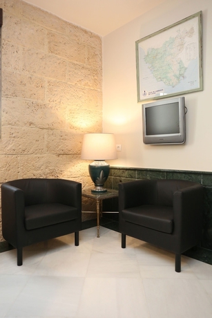 Imagen de los interiores del Hostal La Janda. Foto 16