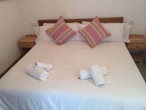 Imagen de la habitación del Hostal La Llagosta. Foto 6