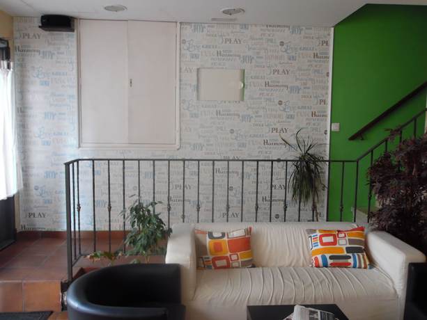 Imagen de los interiores del Hostal La Lluna. Foto 14