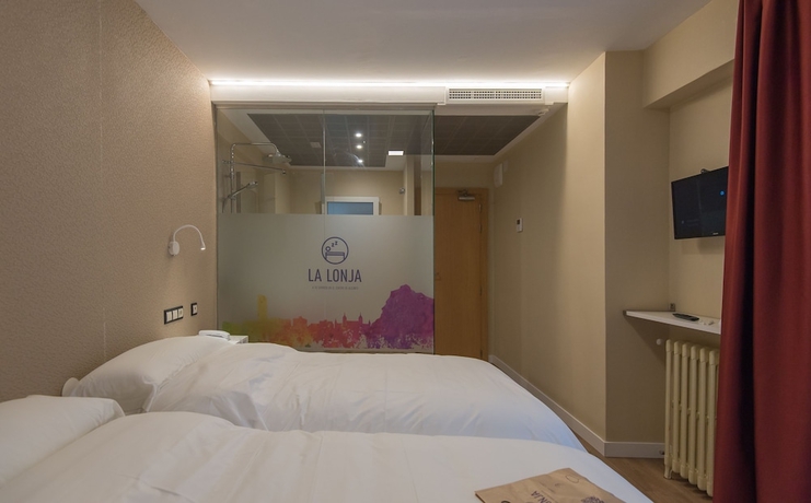 Imagen de la habitación del Hostal La Lonja. Foto 4