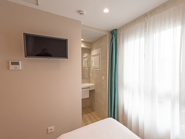 Imagen de la habitación del Hostal La Lonja. Foto 5