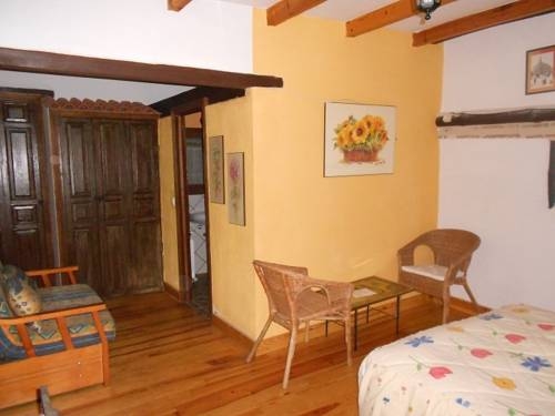 Imagen de la habitación del Hostal La Mesnadita. Foto 2