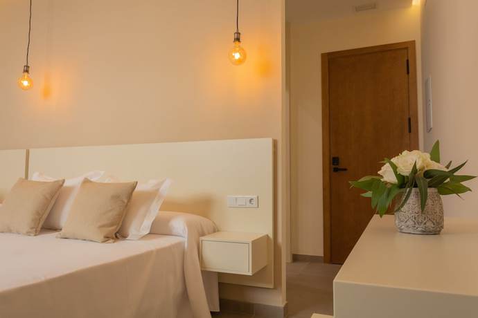 Imagen de la habitación del Hostal La Mina. Foto 11