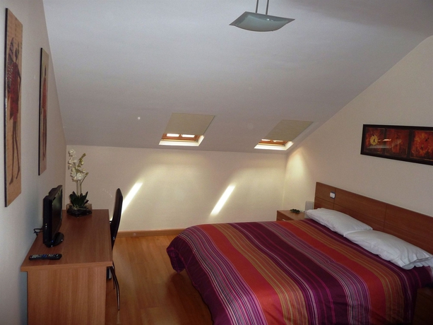 Imagen de la habitación del Hostal La Morada, LA CIST&Eacute;RNIGA. Foto 13