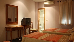 Imagen de la habitación del Hostal La Nava, Barrio de Salamanca. Foto 3