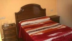 Imagen de la habitación del Hostal La Nava, Barrio de Salamanca. Foto 6