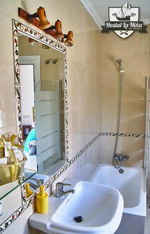 Imagen de la habitación del Hostal La Niña. Foto 2