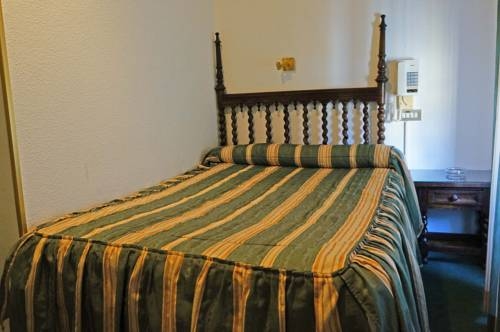 Imagen de la habitación del Hostal La Numantina. Foto 8