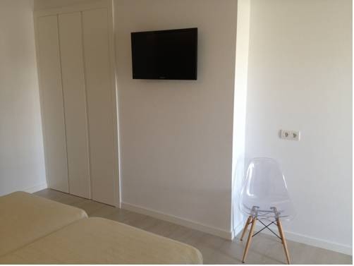 Imagen general del Hostal La Palma, Playas de Fornells. Foto 2