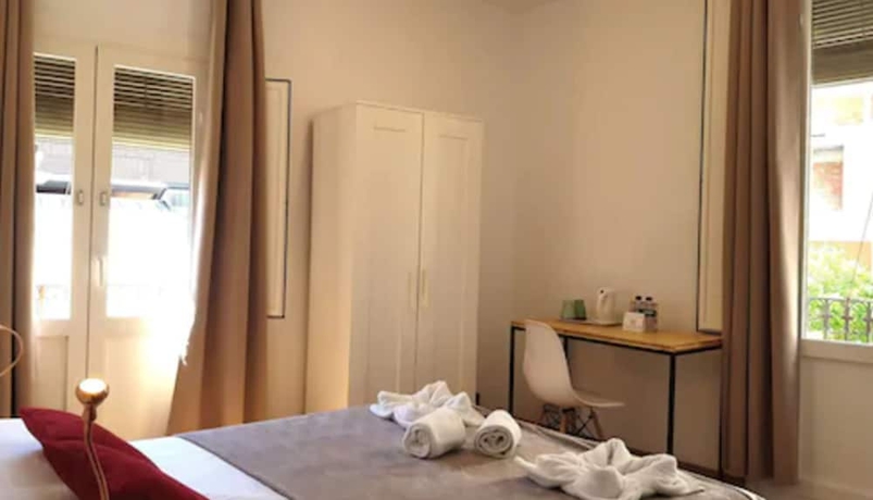 Imagen de la habitación del Hostal La Palmera, Las Ramblas. Foto 2