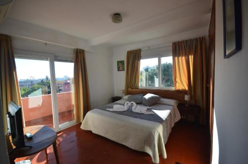 Imagen general del Hostal La Palmera, Torremolinos. Foto 2