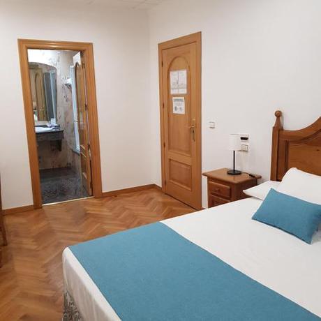 Imagen general del Hostal La Parada, Pedro Martínez. Foto 2