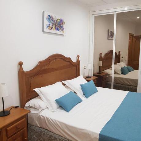 Imagen de la habitación del Hostal La Parada, Pedro Martínez. Foto 7