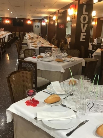 Imagen del bar/restaurante del Hostal La Parrilla, Tudela. Foto 6