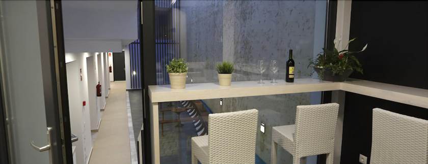 Imagen del bar/restaurante del Hostal La Pasajera. Foto 2