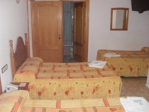 Imagen de la habitación del Hostal La Paz, Ossa de Montiel. Foto 13