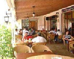 Imagen general del Hostal La Perla, Playa es Caná. Foto 6